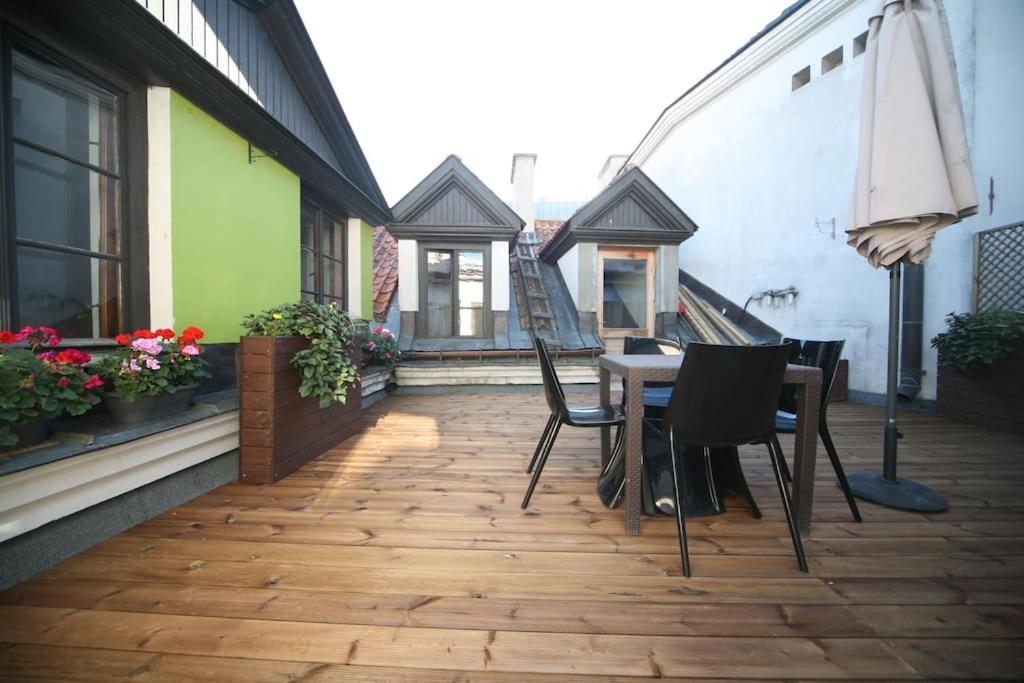 Two Bedroom / Old Town With Private Terrace Riga Exteriör bild